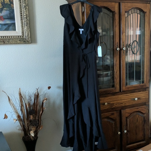 Leith Wrap Dress - Picture 4 of 5